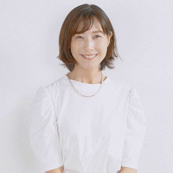 三枝 亜紀子